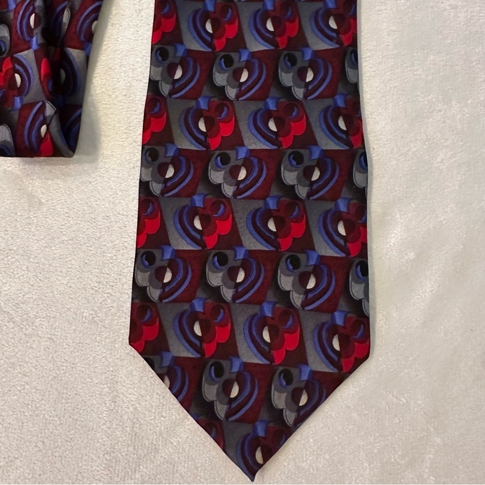 The BEATLES "Eight Days A Week" Men's 100% Silk Tie Apple Corps Red Gray Purple